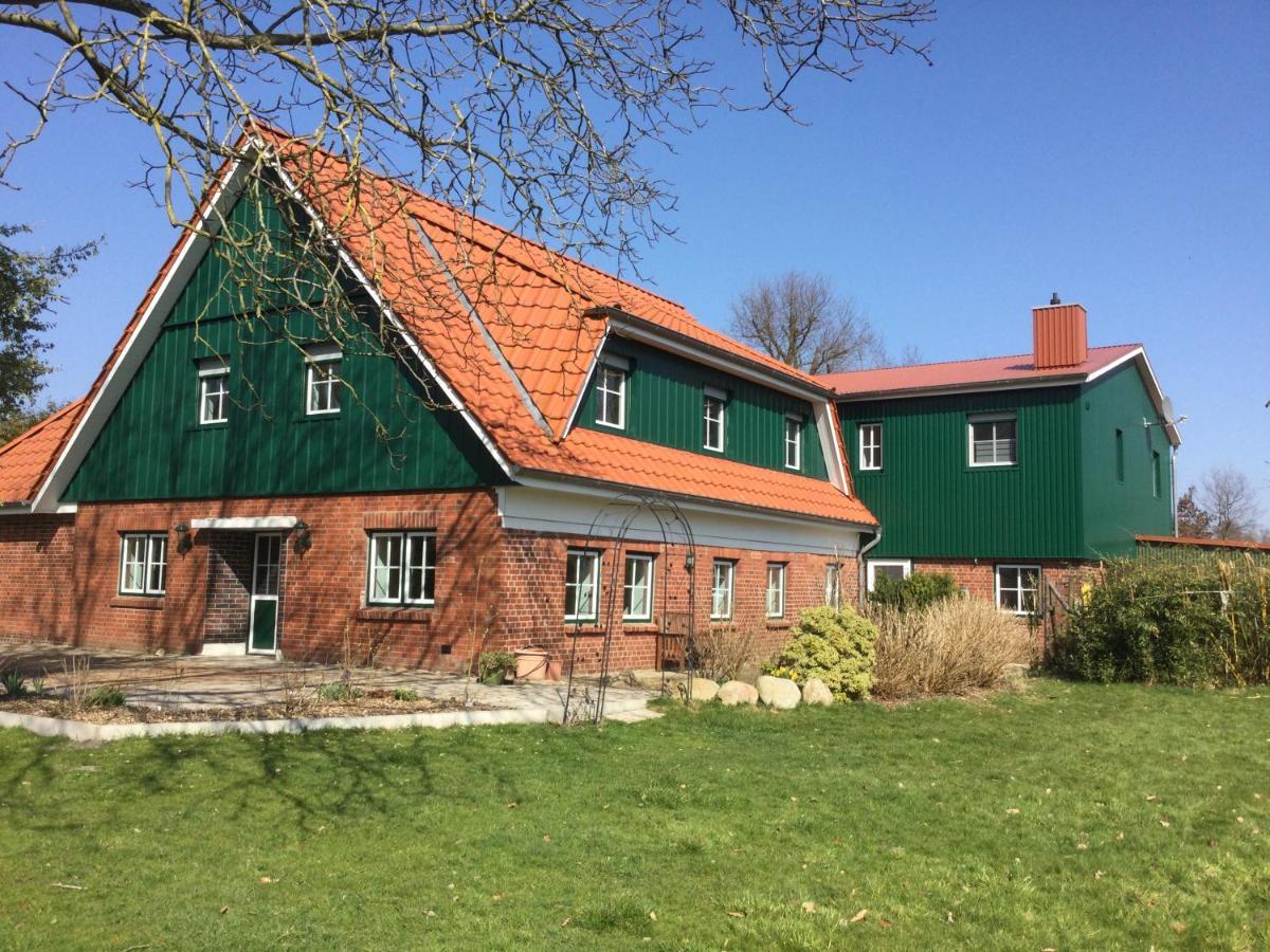 Ferienwohnung Weideglueck Osten Buitenkant foto